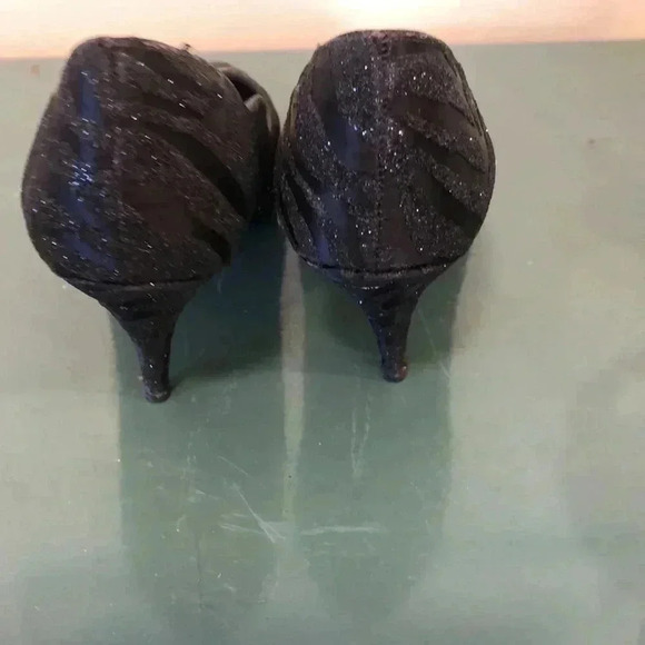 Vintage Notions black high heels with glitter.  Perfect for a festive occasion! - Picture 6 of 8